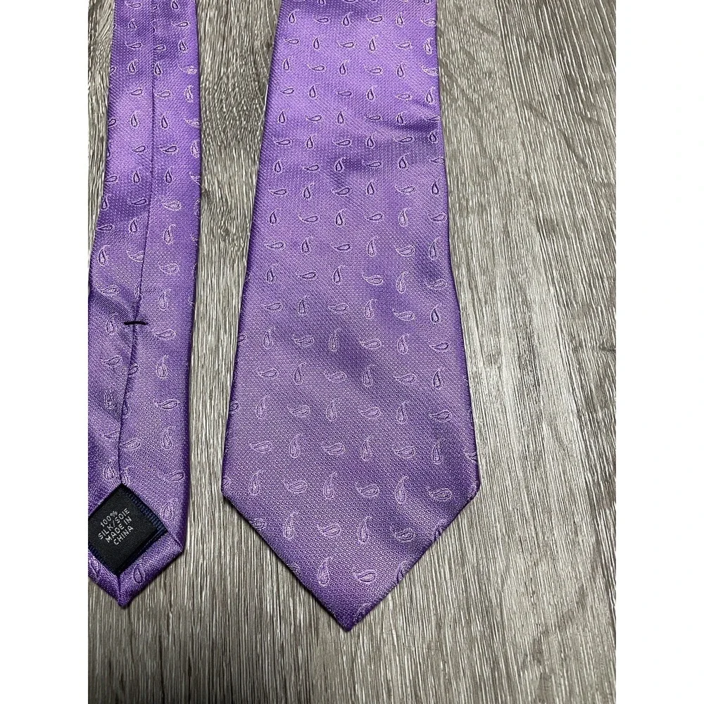 #J100  Mens Michael Kors Silk Tie Purple